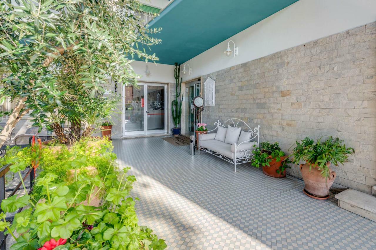 Hotel Massimo Marina di Cecina Exterior foto